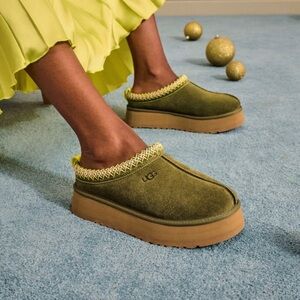 Tazz II Genuine Shearling Lined Platform Slipper (Women)